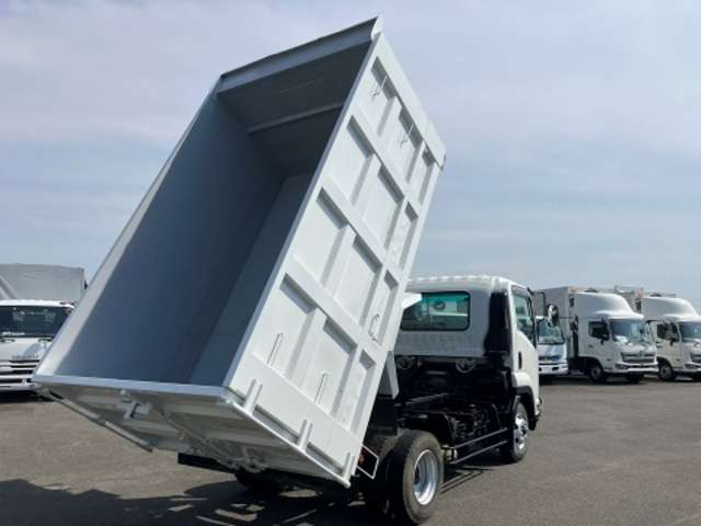 Isuzu Forward 8