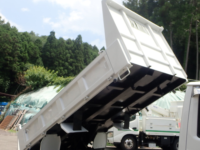 Isuzu Elf 4
