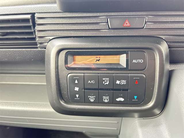 Honda N-VAN 11