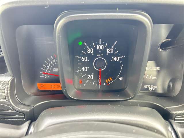 Honda N-VAN 8