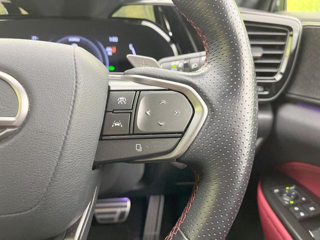 Lexus NX 7