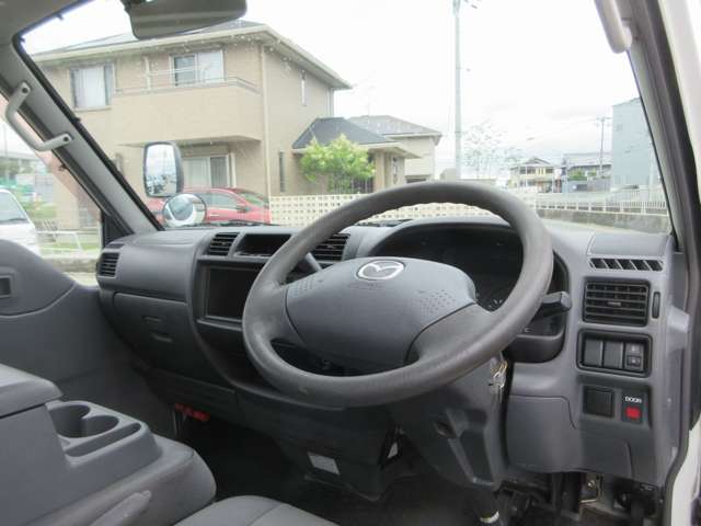 Mazda Bongo Truck 5