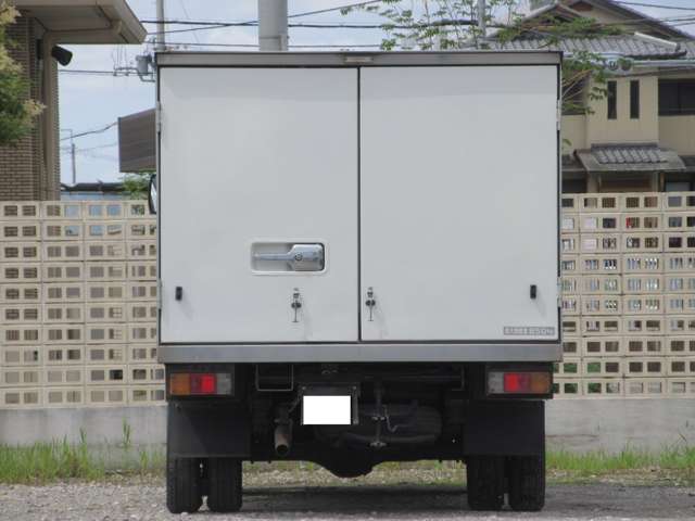 Mazda Bongo Truck 10
