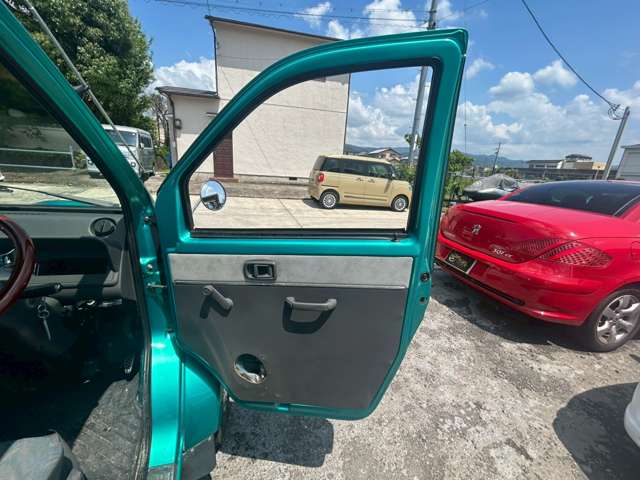 Daihatsu Midget II 12