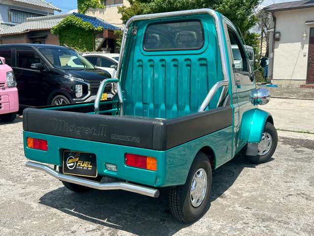 Daihatsu Midget II 4