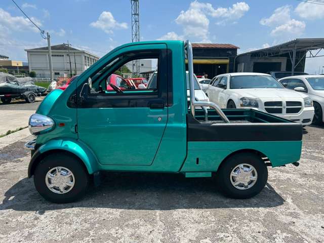 Daihatsu Midget II 6