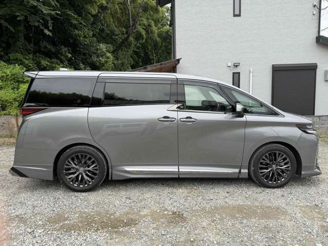 Toyota Vellfire 6