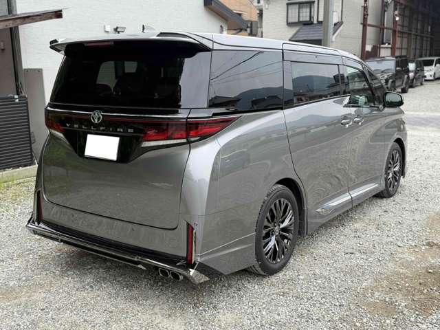 Toyota Vellfire 7