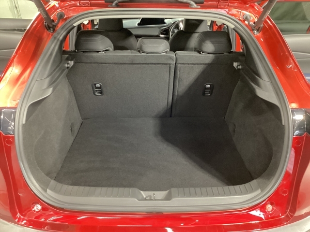 Mazda CX-30 11
