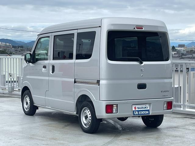 Suzuki Every 12