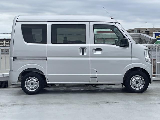 Suzuki Every 9