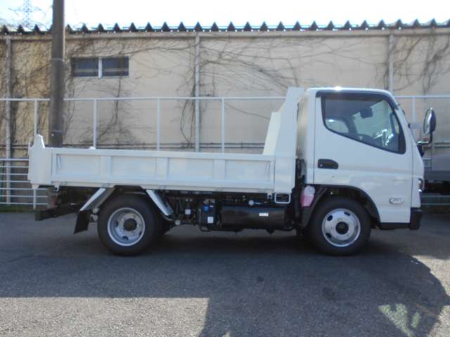 Mitsubishi Fuso Canter 7