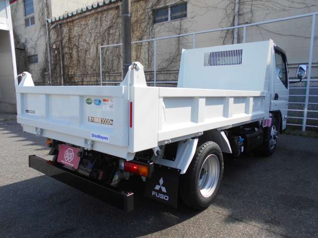 Mitsubishi Fuso Canter 8