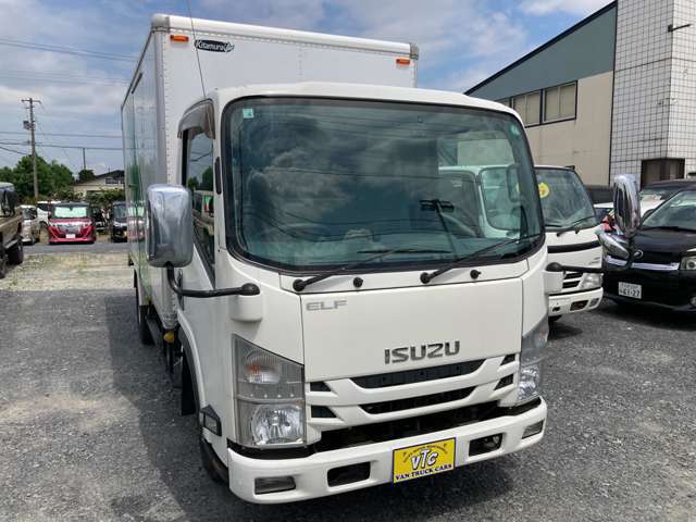 Isuzu Elf 3