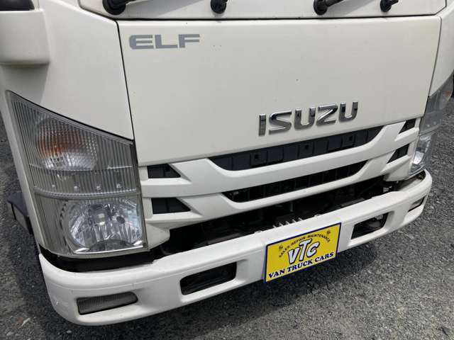 Isuzu Elf 4