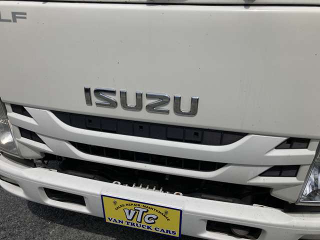 Isuzu Elf 6