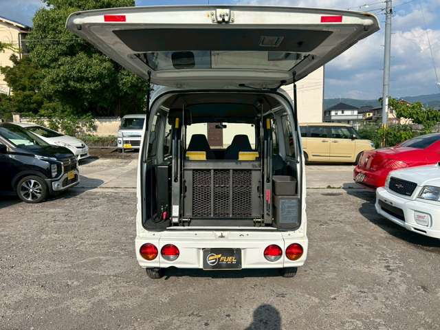 Mitsubishi Minicab Van 9