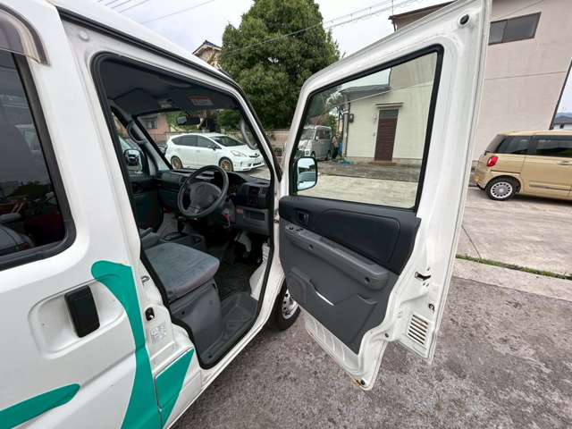 Mitsubishi Minicab Van 12