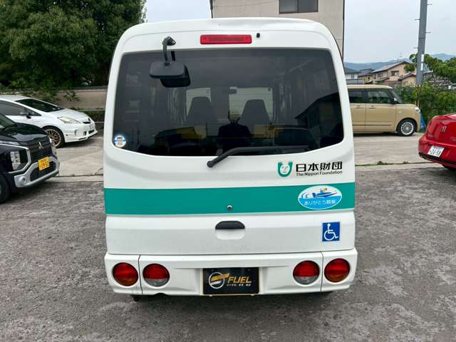 Mitsubishi Minicab Van 8