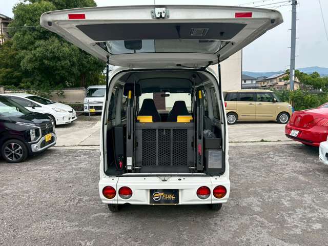 Mitsubishi Minicab Van 9