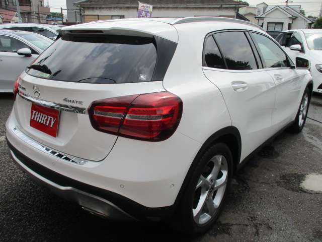 Mercedes-Benz GLA-Class 7