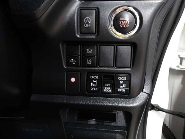 Toyota Noah 10