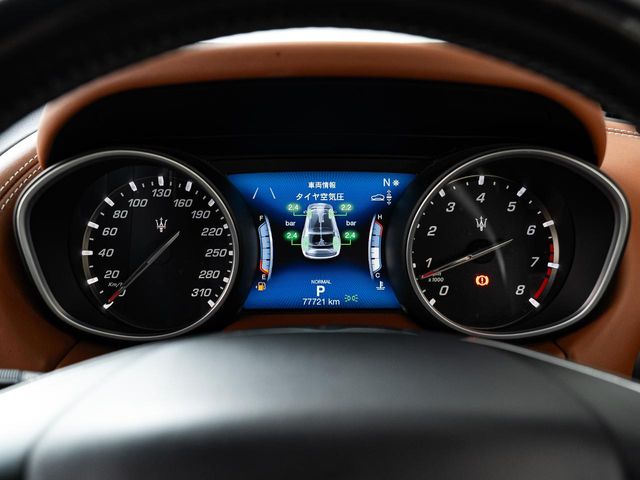 Maserati Levante 11