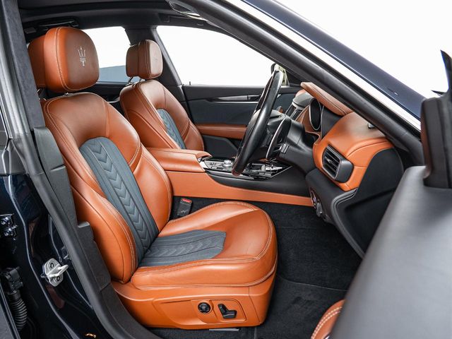 Maserati Levante 9