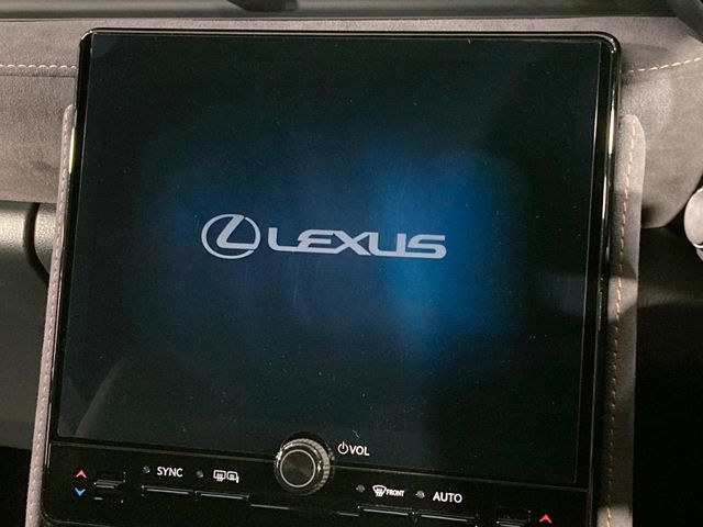 Lexus LBX 3