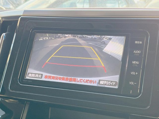 Toyota Vellfire 4
