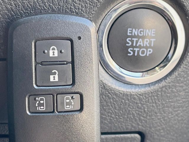 Toyota Vellfire 7