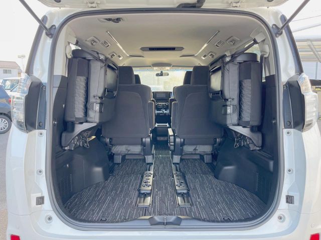 Toyota Vellfire 10