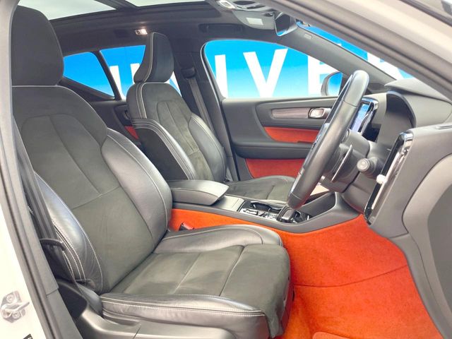 Volvo XC40 9