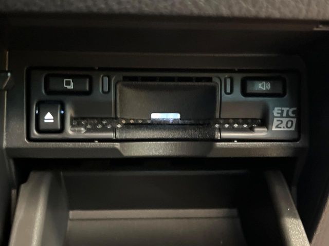 Lexus LBX 6