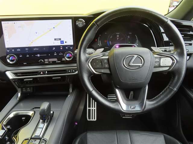 Lexus RX 9