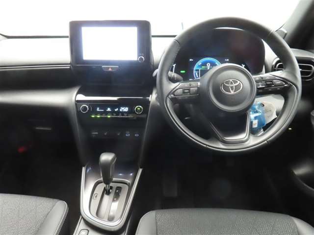 Toyota Yaris Cross 8