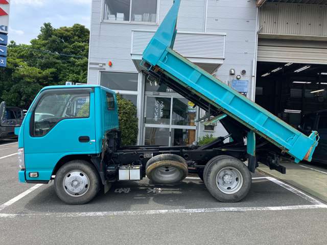 Isuzu Elf 2