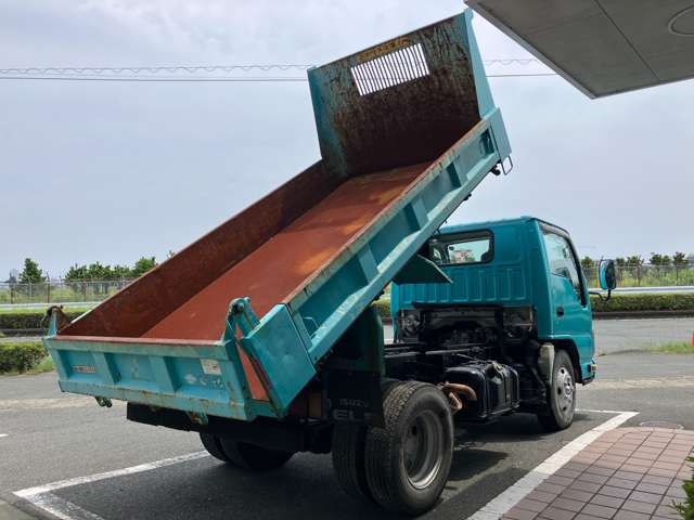 Isuzu Elf 5