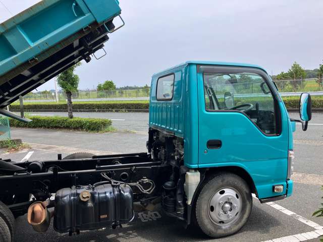Isuzu Elf 6