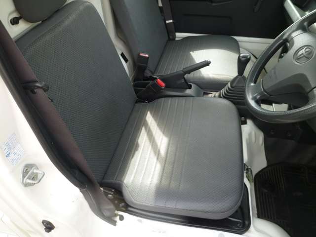 Toyota Pixis Truck 6