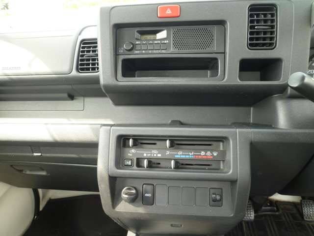 Toyota Pixis Truck 10