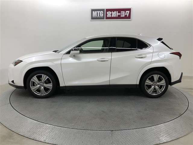 Lexus UX 4