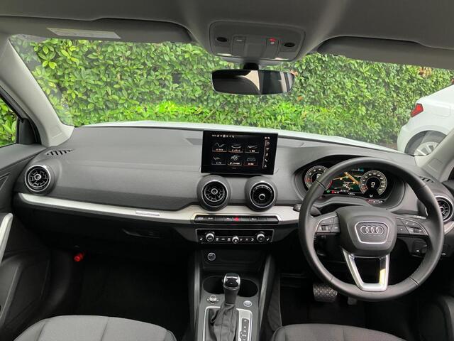 Audi Q2 9