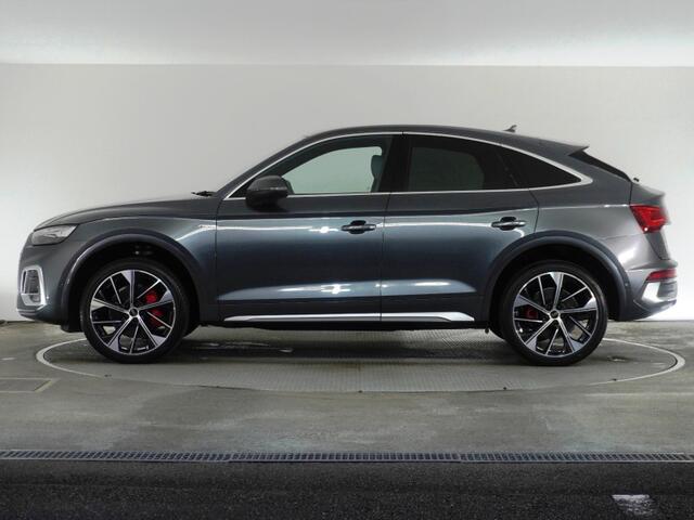 Audi Q5 Sportback 4