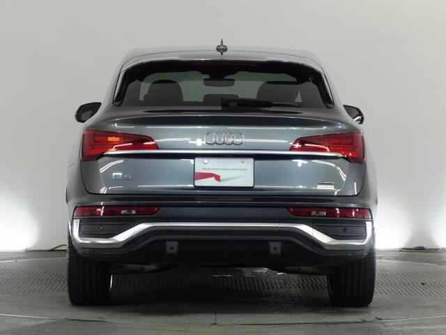 Audi Q5 Sportback 6