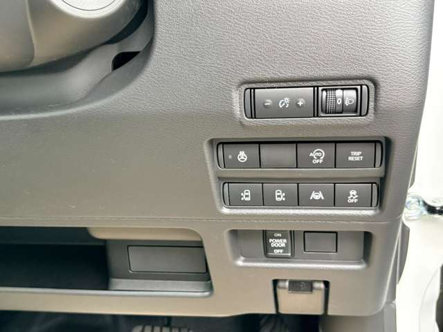 Mitsubishi Delica Mini 11