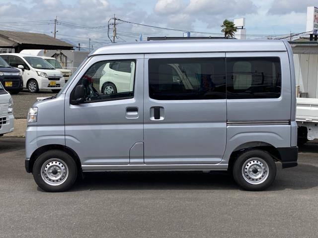 Daihatsu Hijet Cargo 7