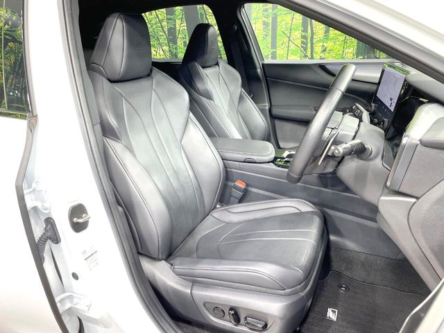 Lexus NX 8