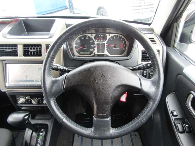 Mitsubishi Pajero Mini 5