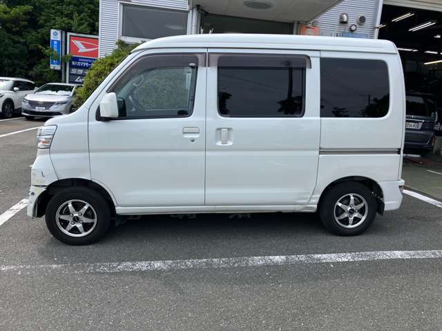 Daihatsu Hijet Cargo 2